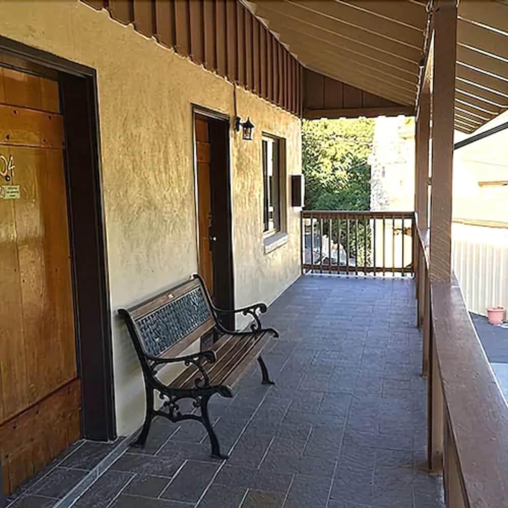 Miners Motel Jamestown Extérieur photo